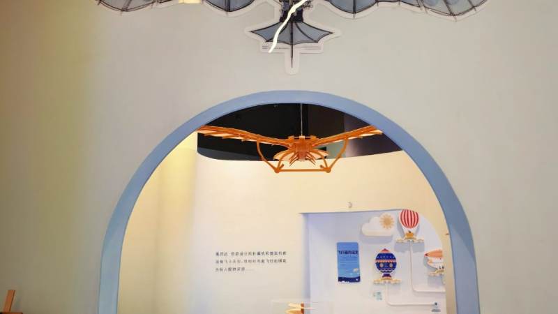 VR大空间体验馆加速落地商圈，线下娱乐新入口正在成形